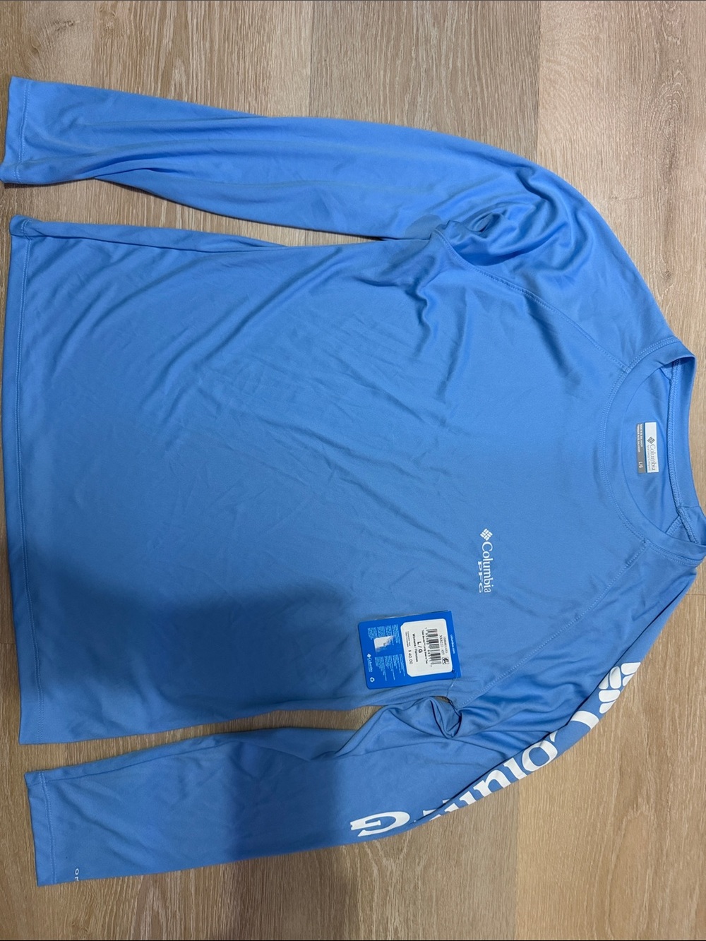 Columbia Women’s Long Sleeve Omni-Shade 50 UPF-Rated Shirt - Sky Blue